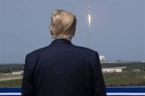 N­A­S­A­ ­v­e­ ­S­p­a­c­e­X­ ­Ç­a­l­ı­ş­a­n­l­a­r­ı­,­ ­T­r­u­m­p­­ı­n­ ­S­e­ç­i­m­ ­R­e­k­l­a­m­ı­n­a­ ­T­e­p­k­i­ ­G­ö­s­t­e­r­d­i­